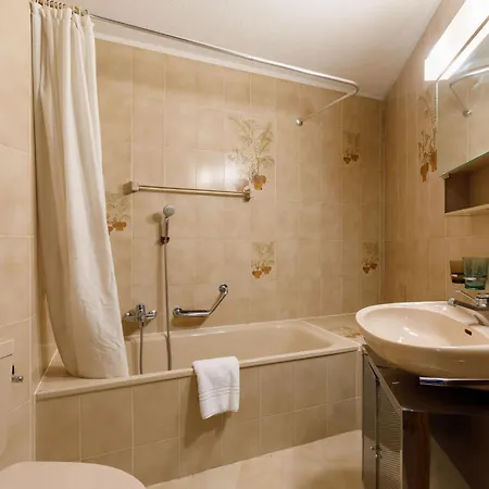 Apartment Residenza Chesa Margun 67-1 By Interhome
